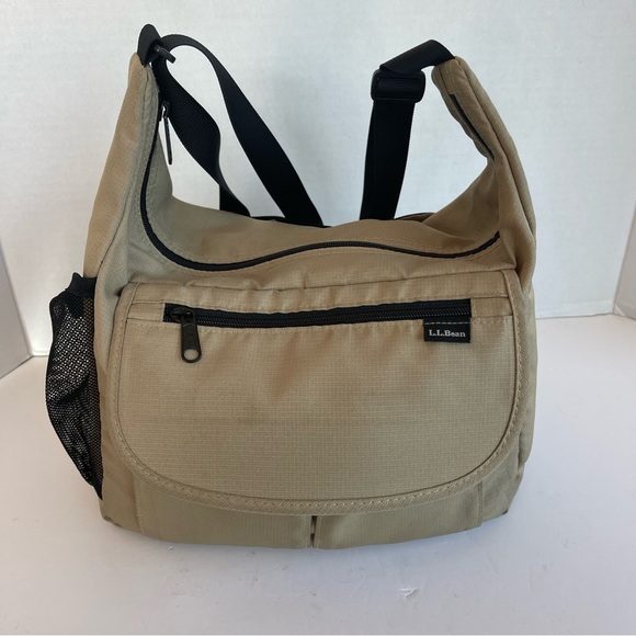 L.L. Bean Black and Tan Women  Messenger Bag - Picture 2 of 15